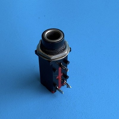 Marshall G15RCD Guitar Amplifier Replacement Part: Mono TS 1/4'' Jack Socket