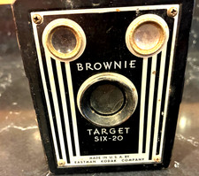 Eastman Kodak Company Brownie Target Six-20 Box Camera Working Shutter Untested