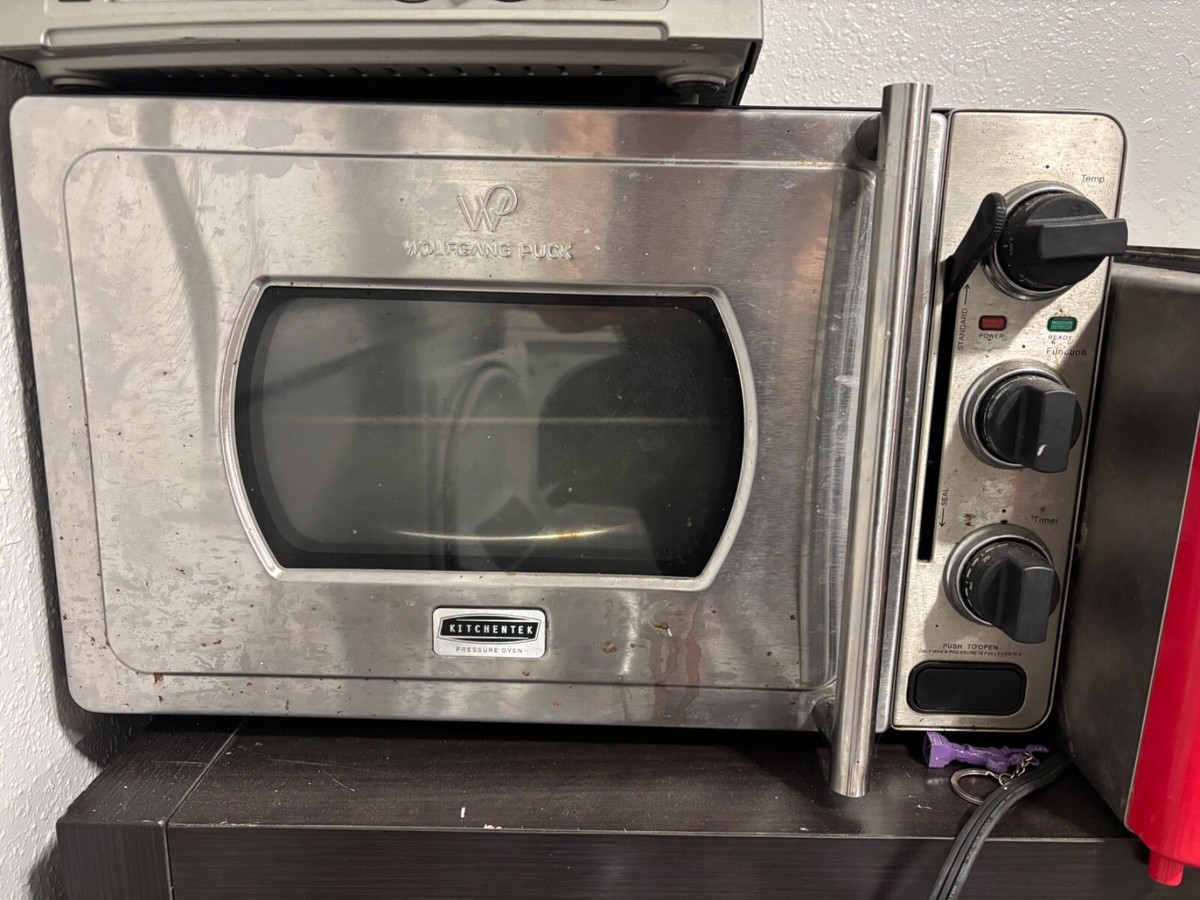Wolfgang Puck WPBROR1002-B 30qt, 1700W Countertop Pressure Oven Silver - Main Image