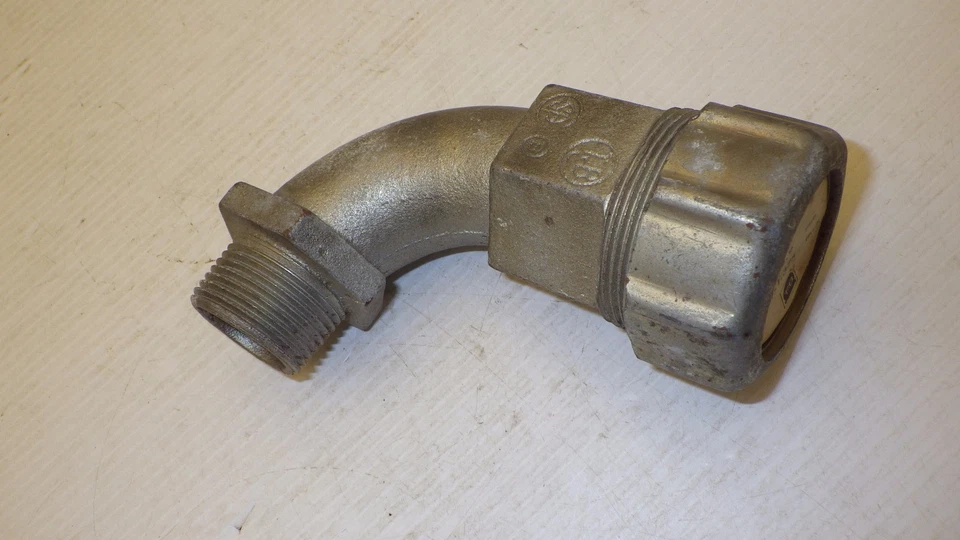 THOMAS & BETTS 10606 30,1-34,9 MM 1,187-1,375" MI MONTAJE - 90 D APRETADO - NUEVO EN CAJA Foto 2 de 4