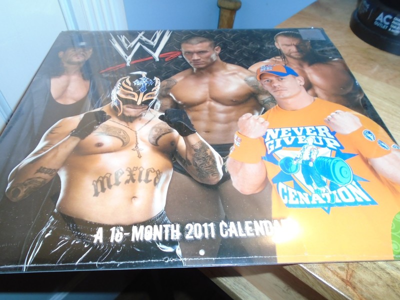 Vintage 2011 WWE World Wrestling Entertainment 16 Month Calendar New Sealed