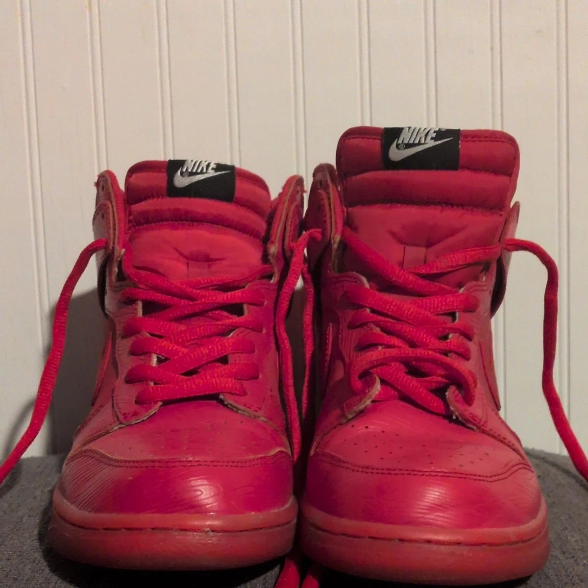 Nike Dunk High Red Wood Grain for Sale | Authenticity Guaranteed Nike Dunk High Red Wood Grain for Sale | Authenticity Guaranteed