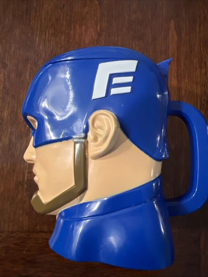 Marvel Universe Live Captain America Souvenir Flip Top Mug Cup Super Hero Head - Image 2 of 4