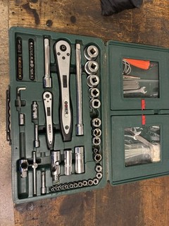 "BOXER Werkzeugkoffer 65/85 teilig mit Knarre 1/4 1/2 Zoll"