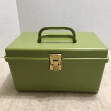 Vintage Wil-Hold Wilson Mfg Sewing Box + 1 Removeable Tray - Green