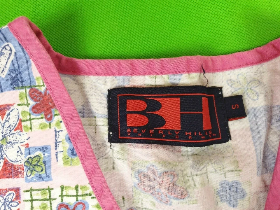 Beverly Hills Uniformes Rosa Corazones Estampado Floral Mujer Top Exfoliante Talla S Foto 2 de 4