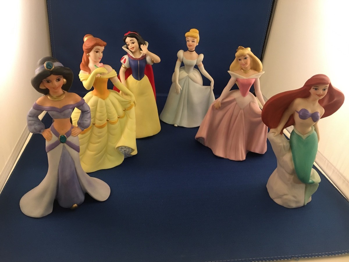 Disney Princess Lot of Cinderella Snow White Ariel Aurora