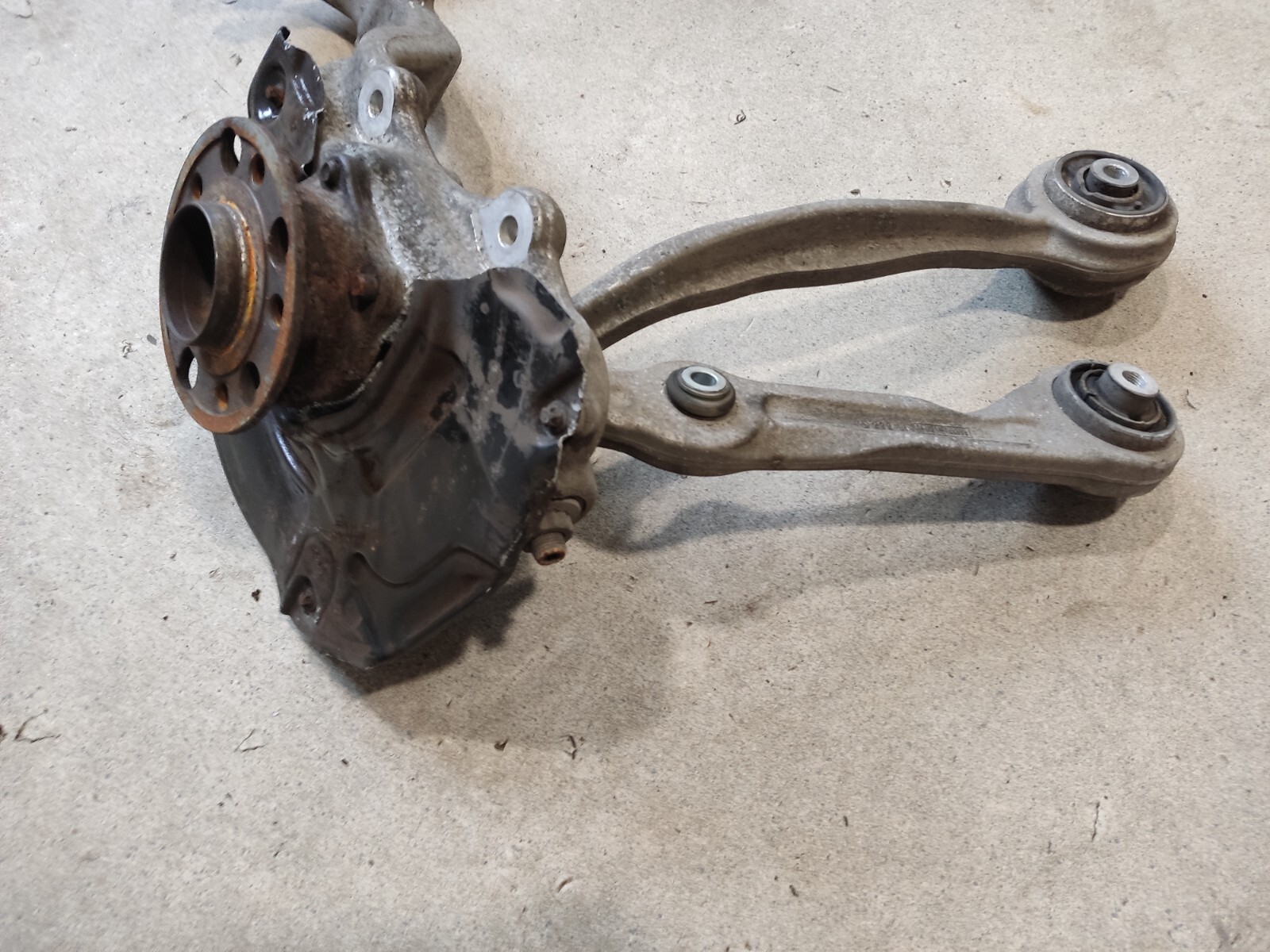 Hub Mercedes 217 Front Left Wheel Bearing Carrier Front Wheel Hub 