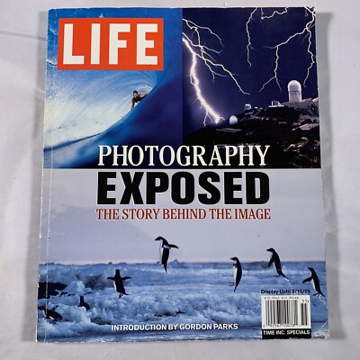 Life- The Story Behind the Image 2005 Softcover Intro By Gordon Parks