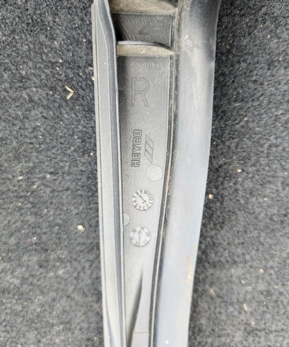 BMW X5 G05 Windscreen Trim Right 7463528 - Picture 4 of 5