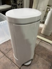 Munchkin White Diaper Pail with Orange Refill Cartridges