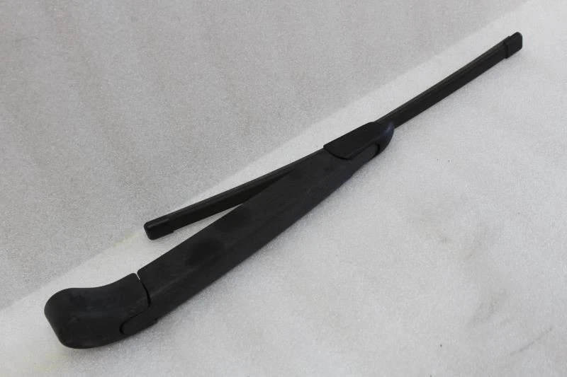 HYUNDAI ELANTRA GT 2013 2014 2015 2016 2017 BRAZO LIMPIAPARABRISAS TRASERO HATCHBACK Foto 2 de 4