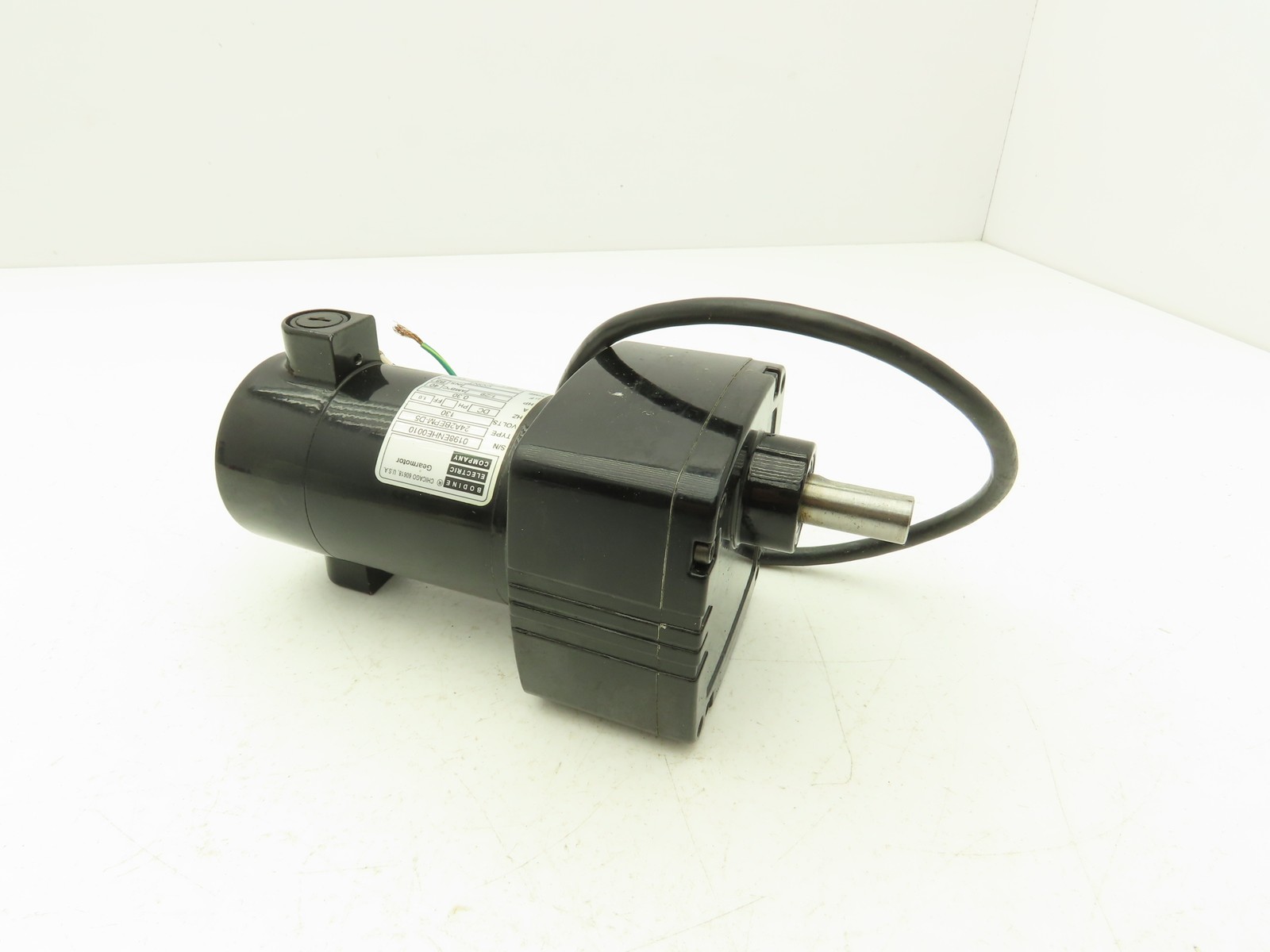 Bodine Electric 24A2BEPM-D5 Inline DC Gearmotor 300:1 Ratio 1/29Hp 8.3rpm 130VDC