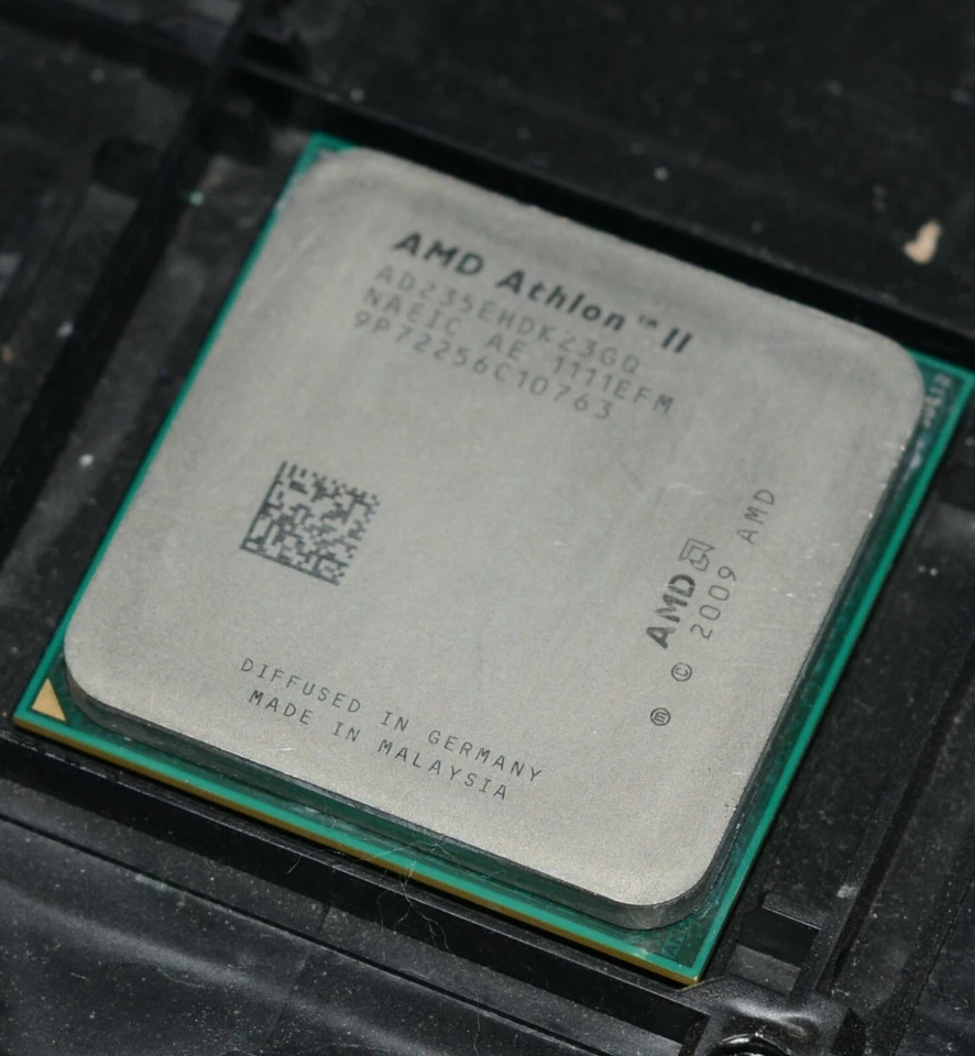 AMD Athlon II X2 235e 2.7 GHz Dual-Core AD235EHDK23GQ CPU AM3 45W - Image 3 of 4