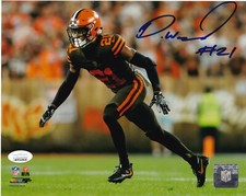 DENZEL WARD  CLEVELAND BROWNS   BECKETT AUTHENTICATED ACTION SIGNED 8x10