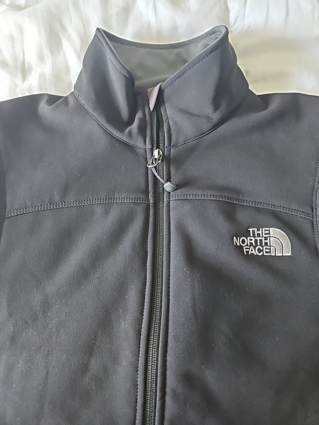 The North Face Apex Vest Womens Size Small Black Softshell Windproof Sleeveless thumbnail 2