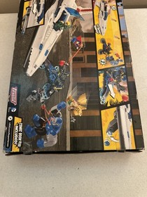 LEGO DC Comics Super Heroes: Darkseid Invasion (76028)
