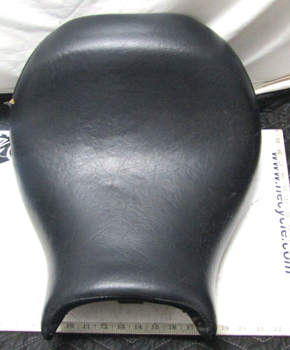 02-04 Honda VTX1800 C Front Seat Base Pan OEM 77200-MCH-000 ST597