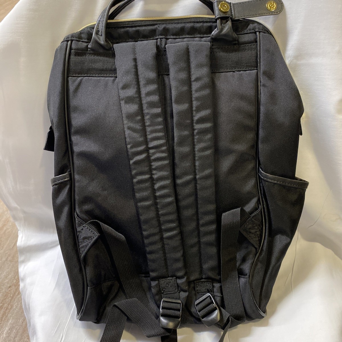 Kroser Laptop Backpack with charging cord and lots of compartments black gold Kroser Laptop Backpack Black and Gold w/USB Charging Port  main image 2