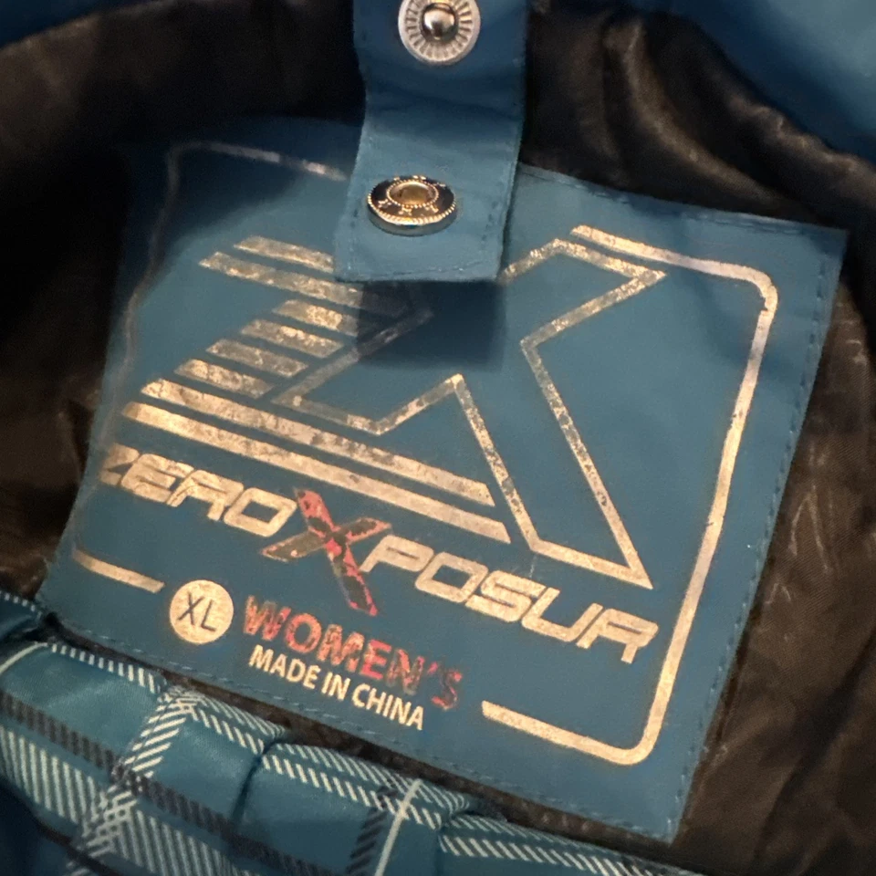 Chaqueta de esquí de invierno con capucha ZeroXposur XL verde azulado impermeable aislada para mujer Foto 3 de 4