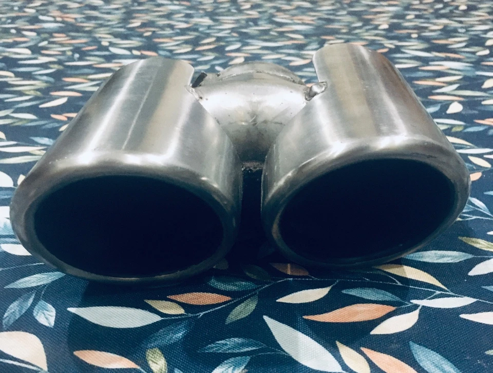 Punta de escape Porsche 911 997 Carrera (izquierda) Foto 2 de 4