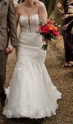 Ivory wedding dress size 12 stunning Justin Alexander trumpet gown . Dry cleaned - Image 1 of 4