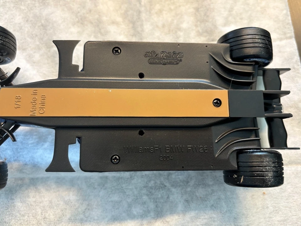 1/18 Vettel FW26 2. F1 - Test Jerez 16.12.2005 "After Race" - Bild 2 von 4