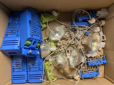 11 Halogen Einbaulampen für 12V max 50W schwenkbar inkl. Sockel und 4 Trafos - Bild 1 von 4