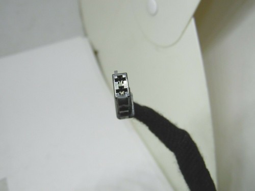 Buick, Chevrolet, Cadillac, GMC door handle Courtesy LED lamp PIGTAIL CONNECTOR - Picture 10 of 11