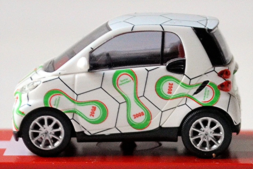 Smart Fortwo 07 Calcio 2008 Smart 451 2007-10 2. Generazione 1:87 Busch 46102 - Immagine 3 di 4