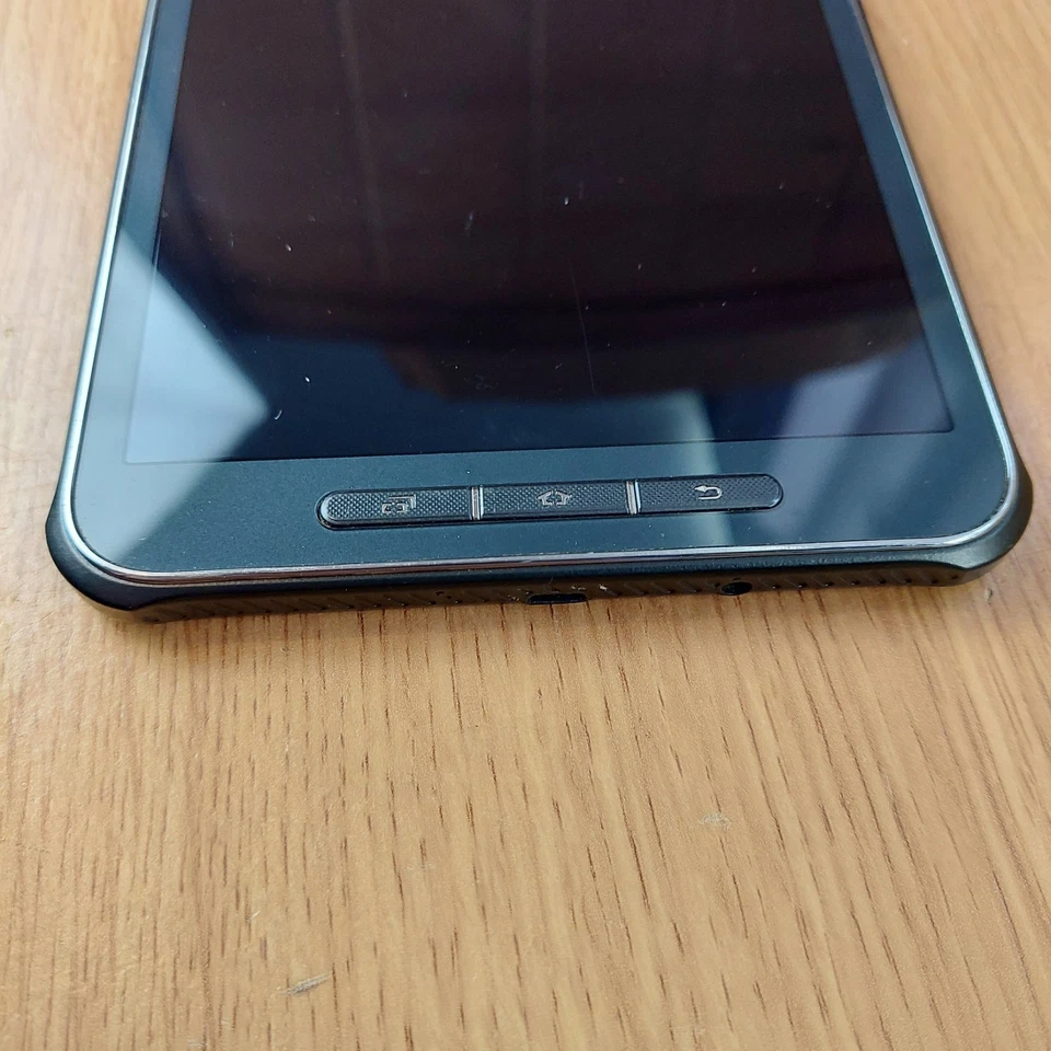 Samsung Galaxy Tab Active SM-T365 16GB Unlocked 8 Inch Tablet, 1.5GB Ram, 3.15MP - Image 3 of 4