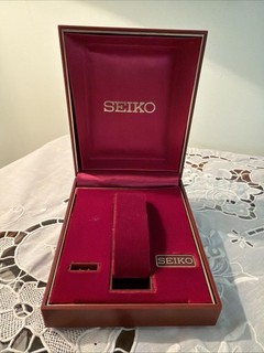 Orologio Vintage Seiko Quarzo Presentazione Velluto Rosso Espositore Solo Scatola Giappone E BL42