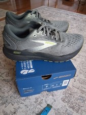 Mens Brooks Ghost 14 Size 7 MD With Box. Grey