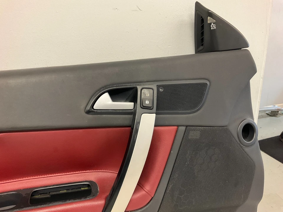 06-13 Volvo C70 Left Front Door Trim Panel 5884 Black/Red Pepper 39811208 - Image 4 of 4