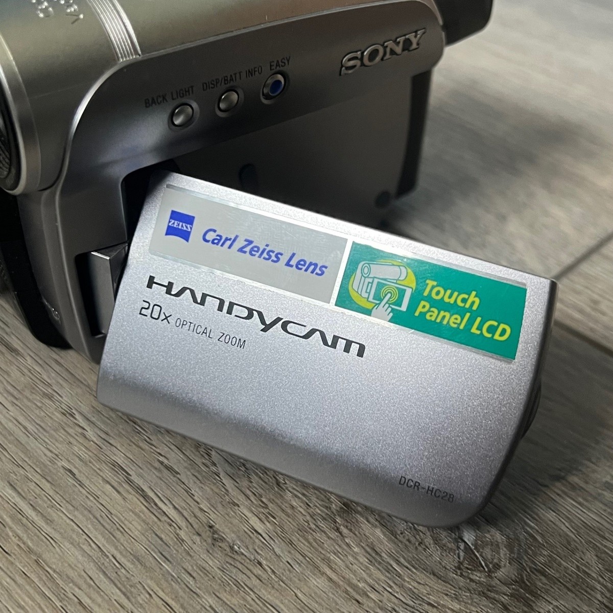 Sony Handycam DCR-HC28 MiniDV Camcorder Carl Zeiss Lens 20x Zoom