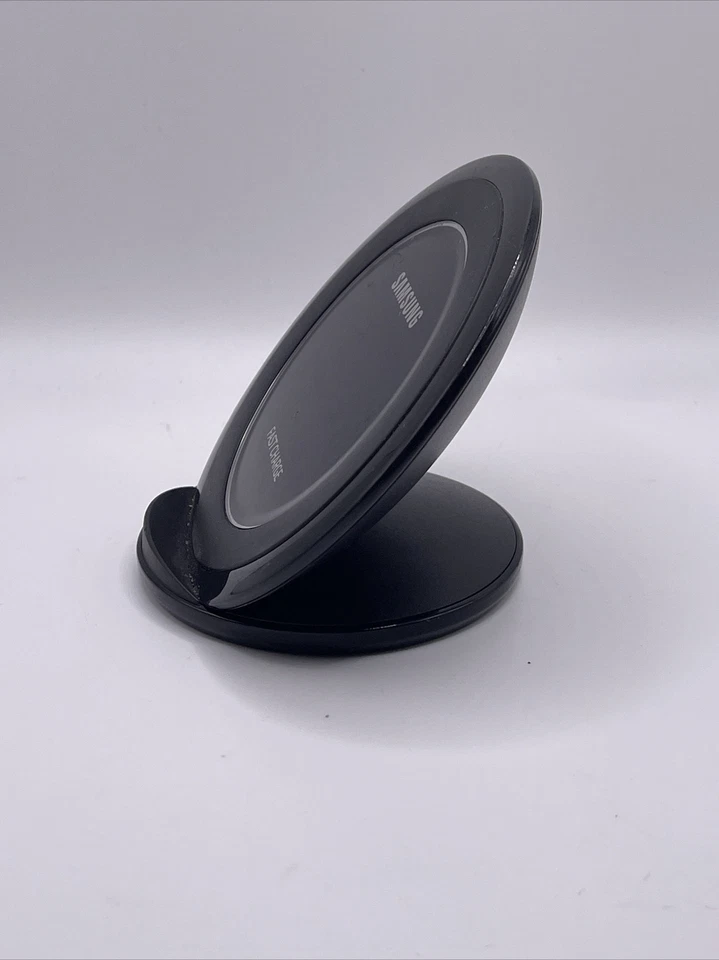 Samsung EP-NG930 Qi Certified Fast Charge Wireless Charging Stand Dock - Image 4 of 4