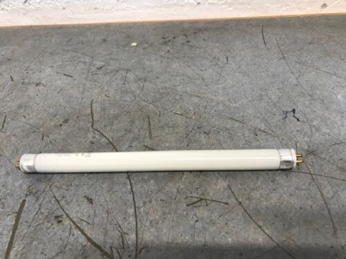 3 x 6W Flourescent Tube Lamp Light 220-240V 2700K 50/60Hz 6240-99-996-2240 - Picture 2 of 6