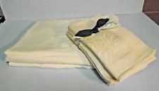 Light Pink Tablecloth - 60" X 80" - Leaf Design With 8 Matching Napkins