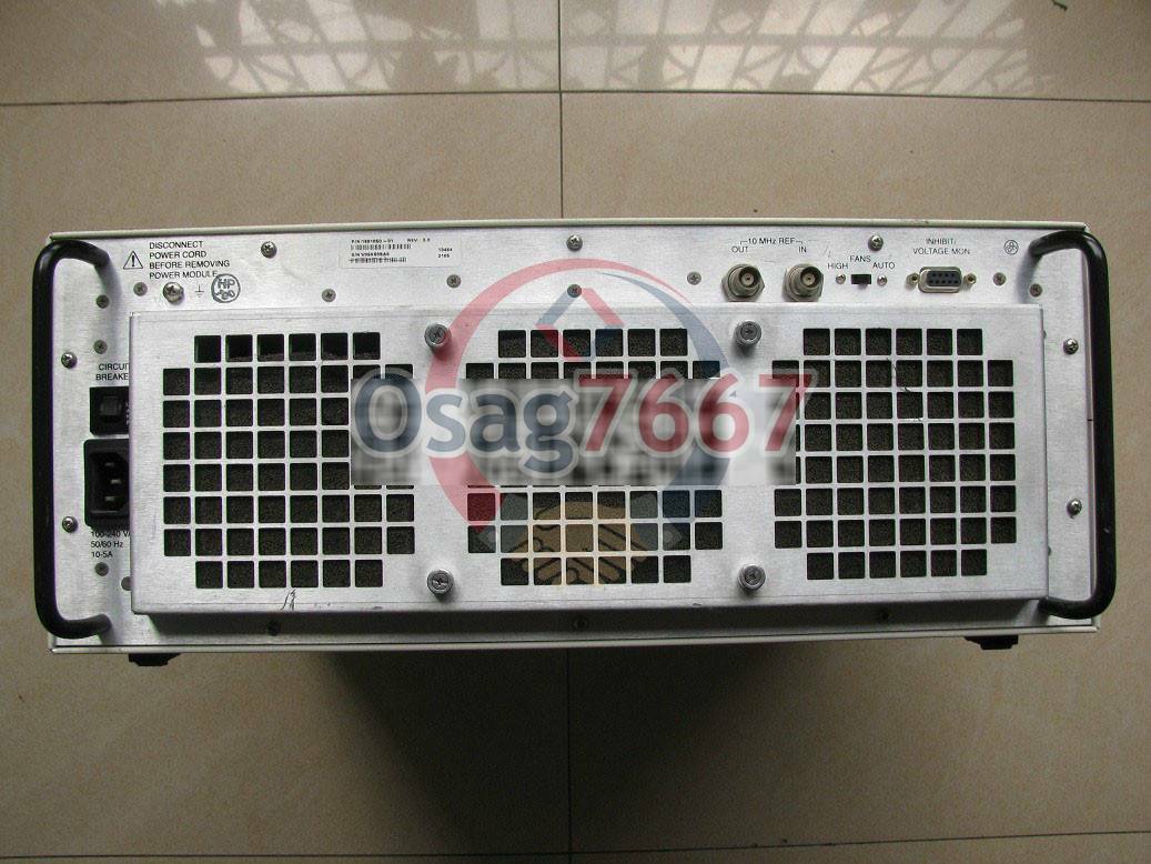 ONE USED National Instruments NI PXI-1044 PXI chassis