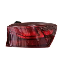 2020-2024 Kia Forte Right Taillight Sedan Incandescent Quarter Panel Mounted OEM