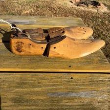 Miller Trade Mark Wooden Adjustable Shoe Tree