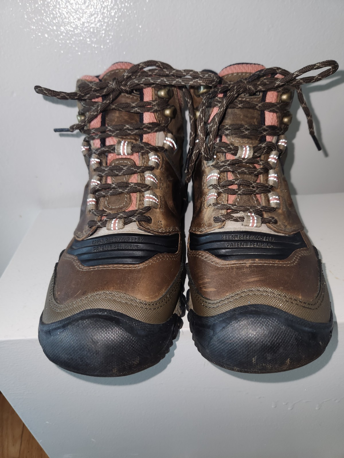 Stivali da lavoro donna Keen Ridge Flex escursionismo pelle marrone con rosa taglia 7 usati in ottime condizioni