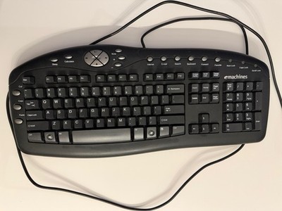 eMachines 9021 Desktop PC Full Standard, Wired, Black Keyboard
