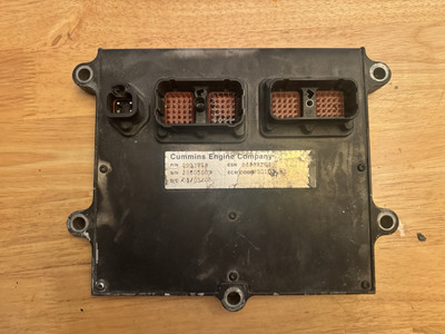New Cummins Engine Control Module 4921776