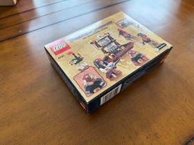 LEGO Pirates of the Caribbean: Captain's Cabin (4191)