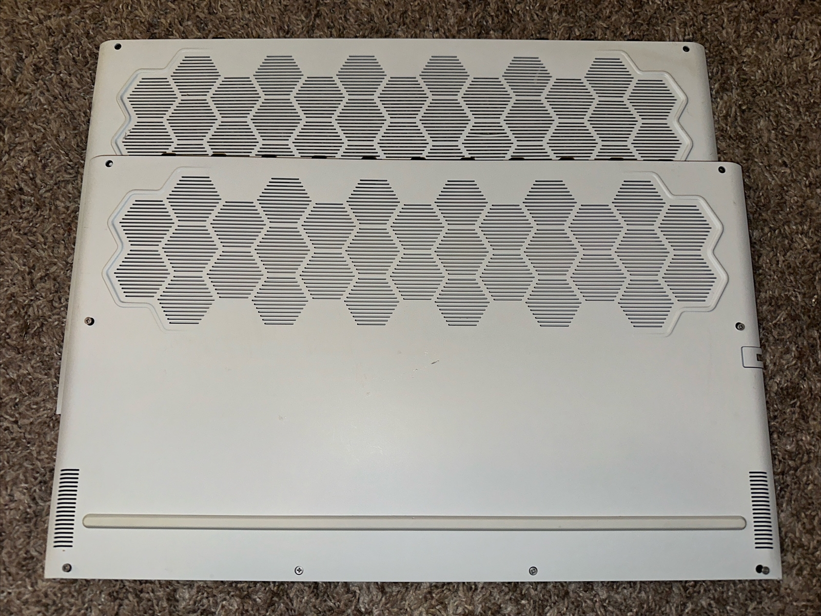 Genuine Dell Alienware M17 R3 White Bottom Base Back Cover 80MH0 080MH0 ...