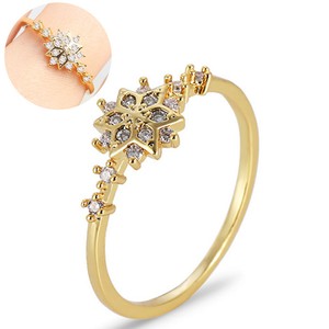 Beauty Rhinestone Snowflake Finger Ring Women Wedding