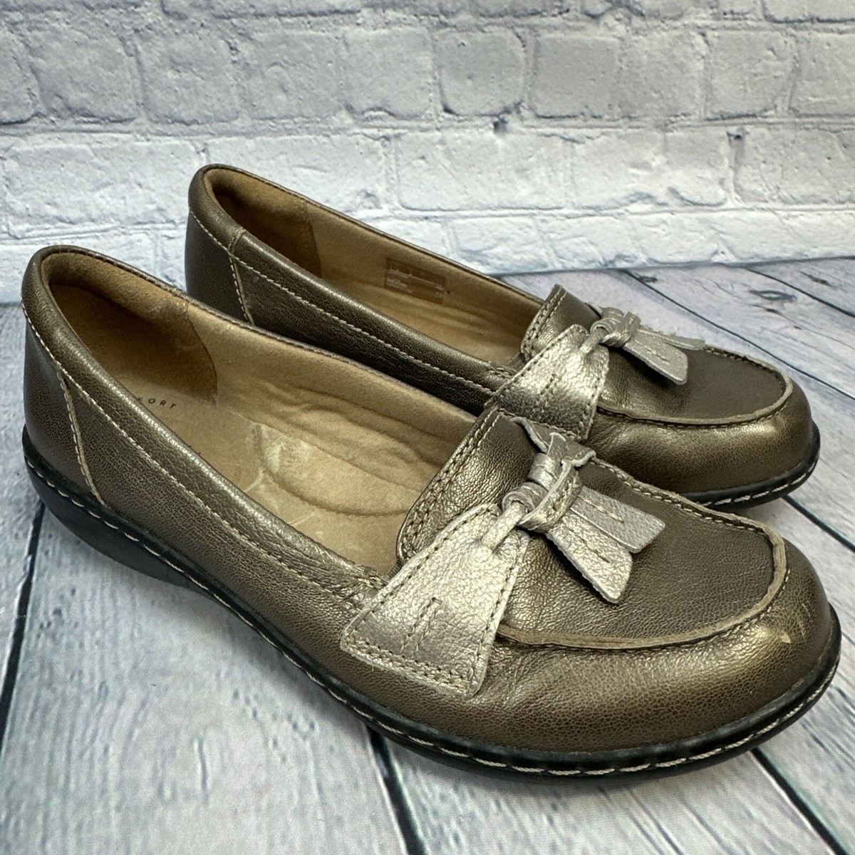 Loafers Clarks Women's Comfort Dress Shoes CLARKS Metallic
