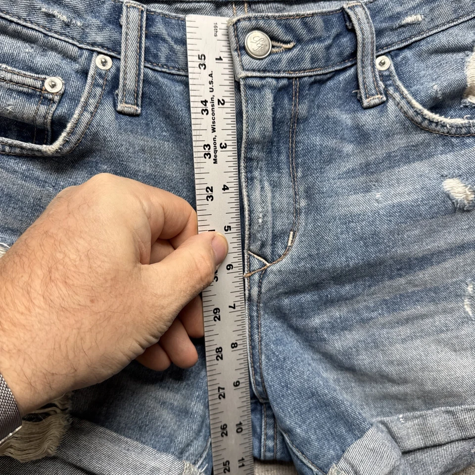 Pantalones cortos de mezclilla desgastados 27 azul corte novio Lovers & Friends para mujer Foto 4 de 4