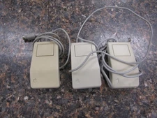 Lot of (3) Vintage Genuine Apple Desktop Bus Mouse Mice G5431 - Working, nice